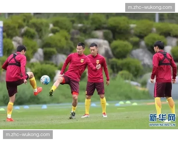 肋部穿插撕开防线 无锋阵效果通过回撤接应实现 肋部穿插撕开防线 无锋阵效果通过回撤接应实现